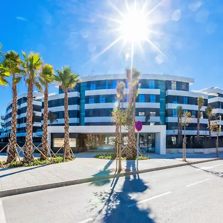 Vivi Homes - Galatea Pool, Gym, Sauna & Torremolinos