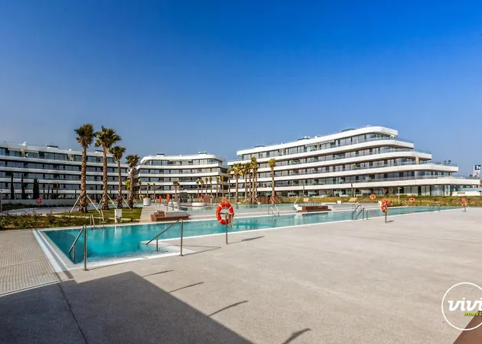 Vivi Homes - Galatea Pool, Gym, Sauna & Torremolinos