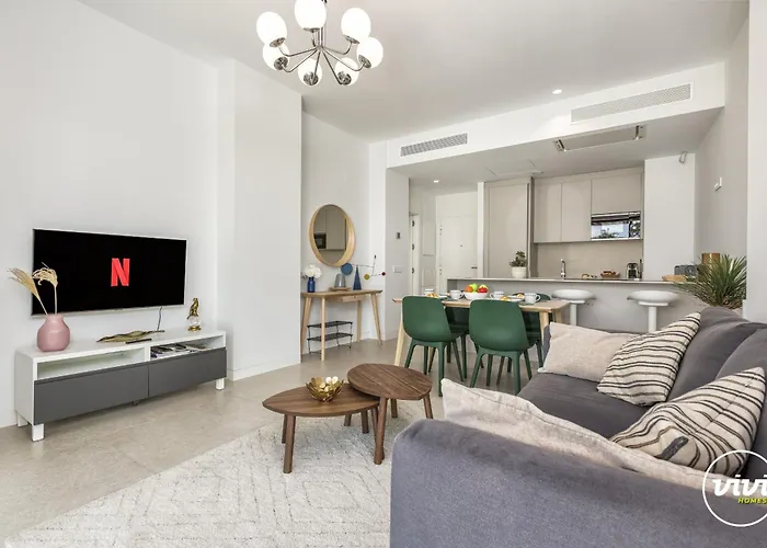 Apartman Vivi Homes - Galatea Pool, Gym, Sauna &