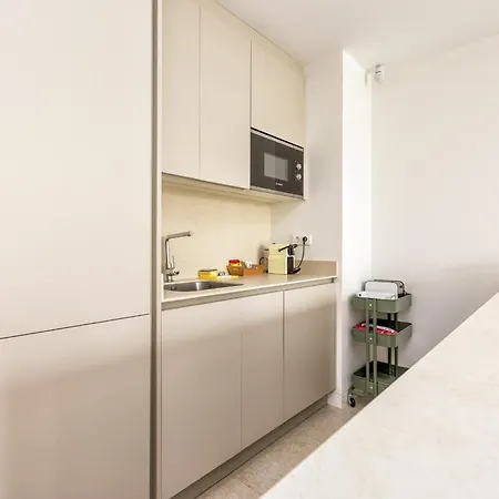 Apartamento Vivi Homes - Galatea Pool, Gym, Sauna & *